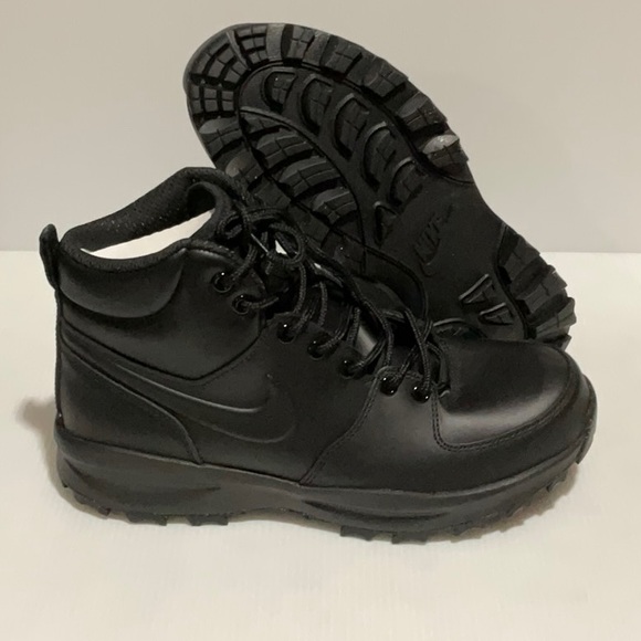 mens nike boots size 9